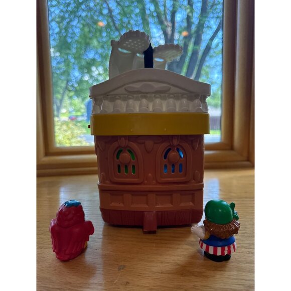 Fisher-Price Little People Pirate Ship Playset With Music Sounds & 2 Figures - Picture 4 of 9